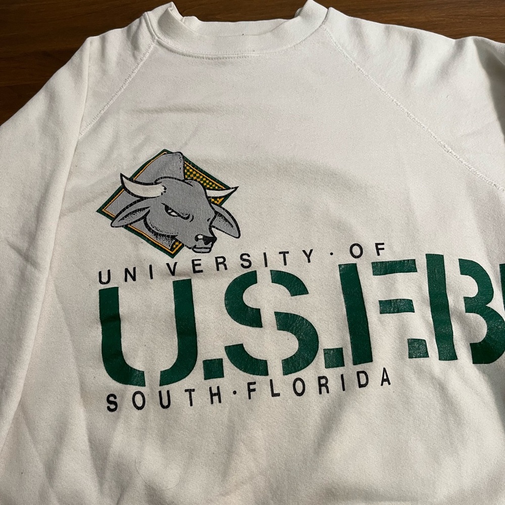 Vintage University of South Florida White Sweatshirt-Size Large (Adult 42-44)
